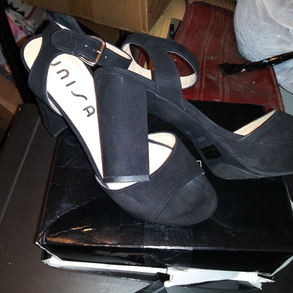 Heels - Picture 5 of 8